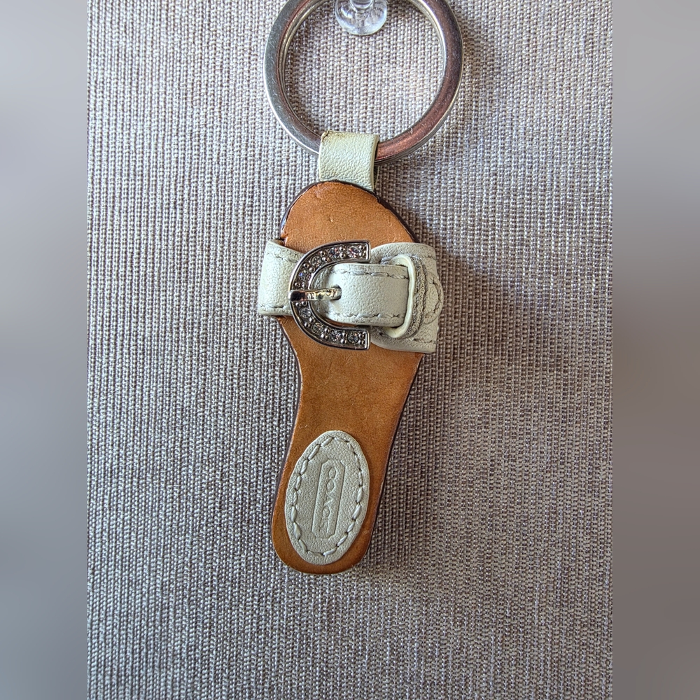 Coach Vintage Rare White Sandal Keychain With Rhinestone Buckle - Picture 4 of 8